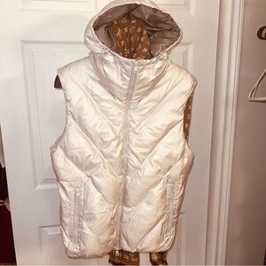 Men’s Armani silver hooded vest